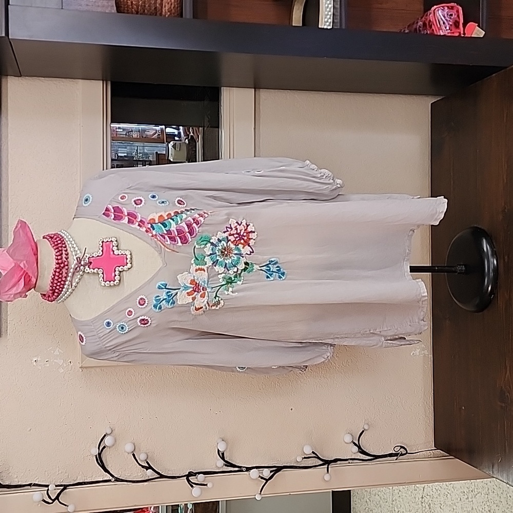 Johnny Was embroidery Gray Top